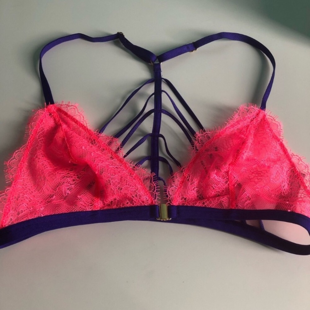Victoria Secret PINK Sexy Strappy Bra